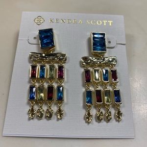 Like new Kendra Scott Jack Statement Earrings